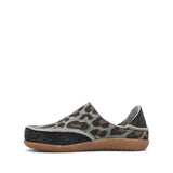 Convertawool - Charcoal Leopard