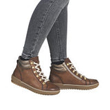 Maditta 81 - Brown